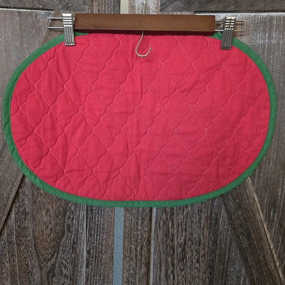 Quilted Christmas Placemat Holiday Vintage Oval Shape Small Table‎ Cover Floral